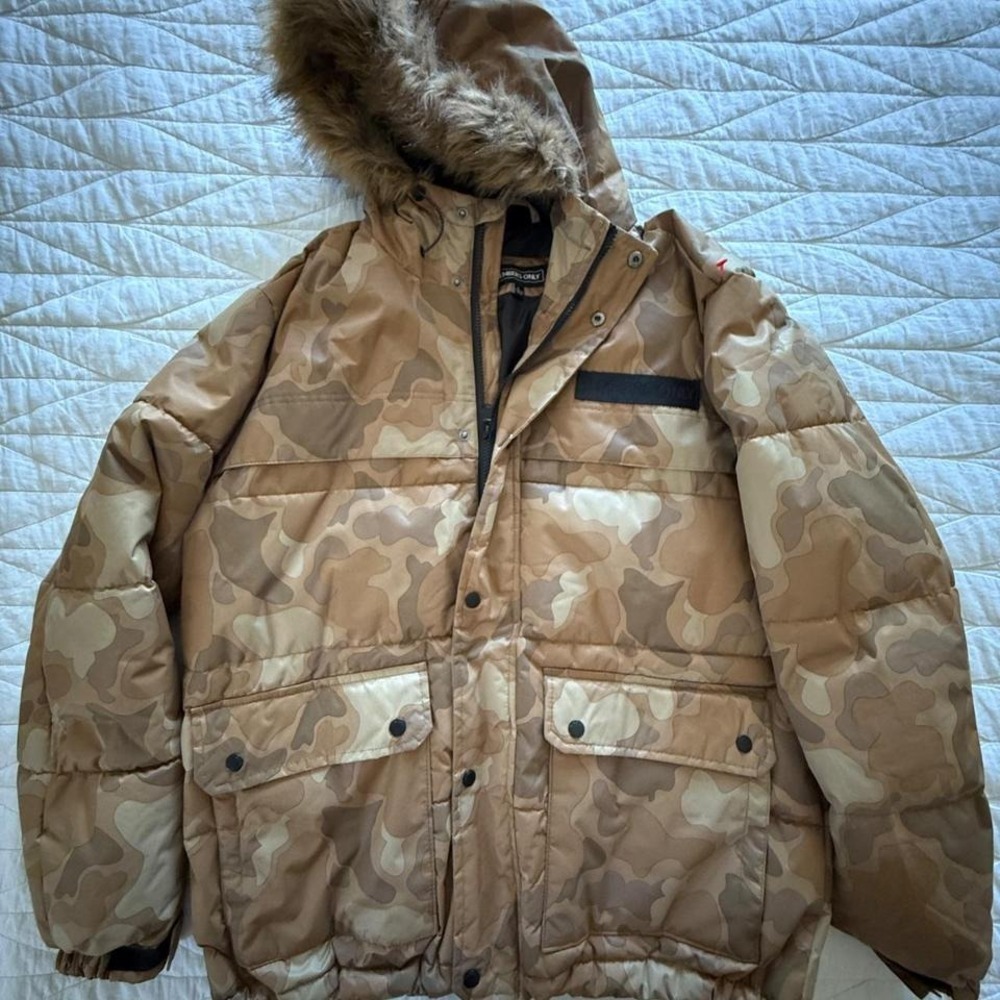 Members Only Mens Desert Camo Puffer Jacket Faux Fur Hood Tan Brown MM070406 L‎